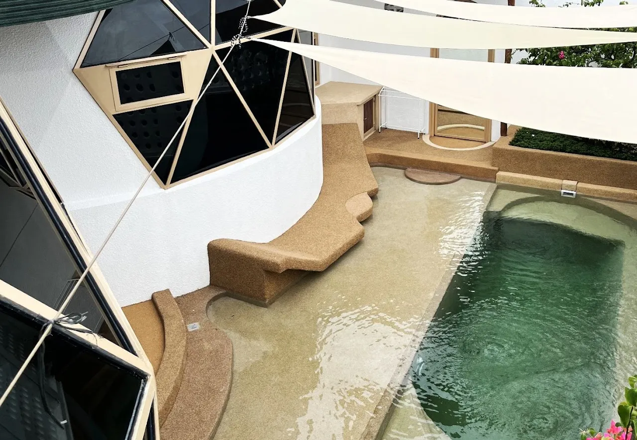 Dome 1 Feature