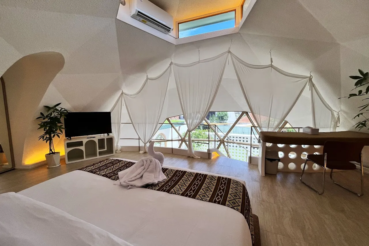 Villa Feature